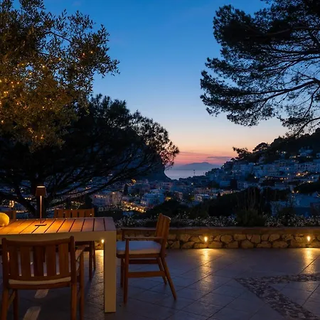 Βίλα Arabella Κάπρι