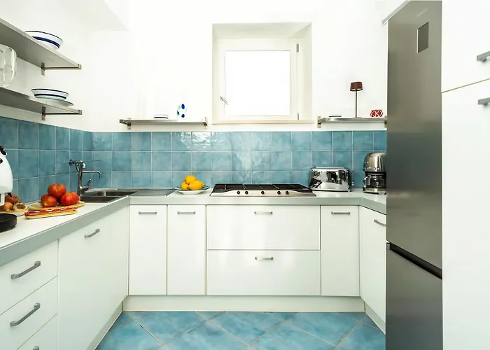 Arabella Villa Capri