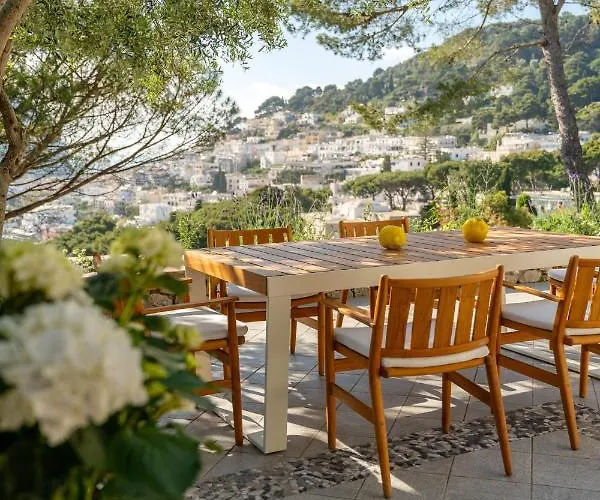 Arabella Villa Capri